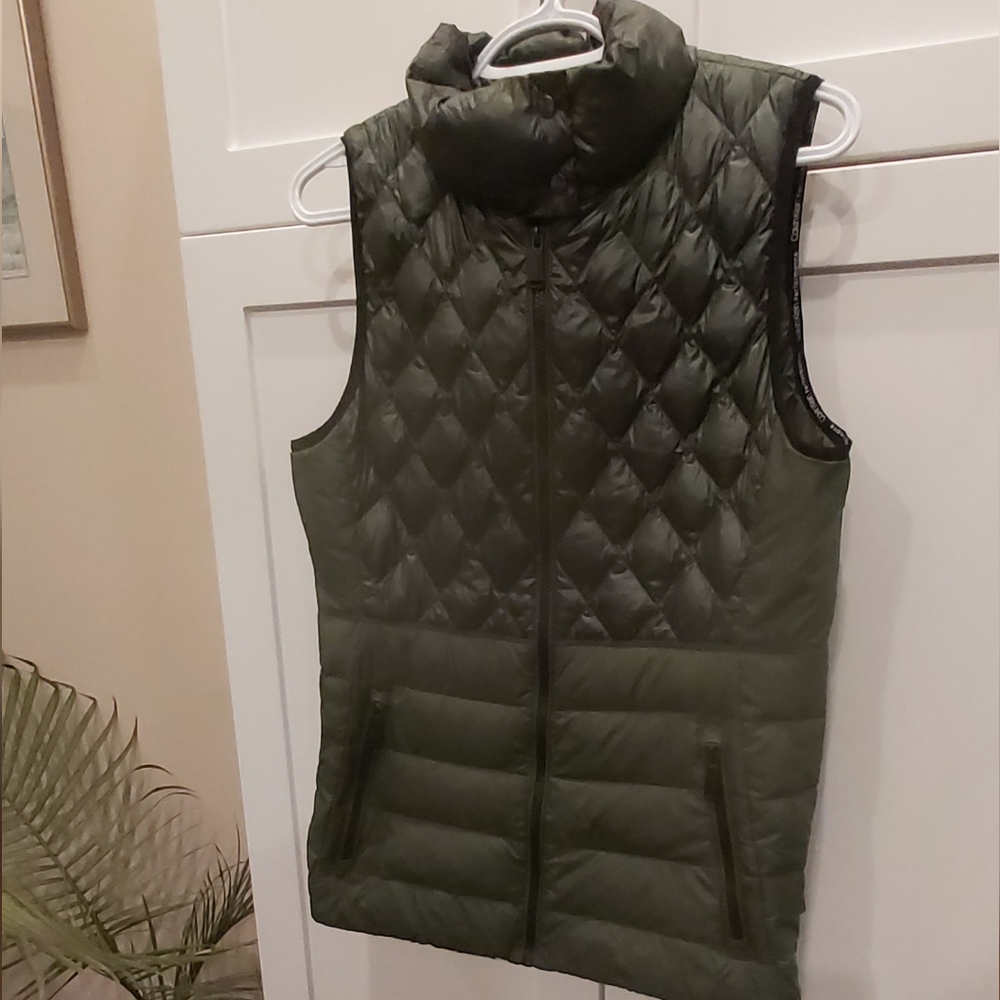 Calvin Klein Performance quilted vest
